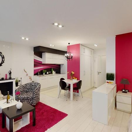 Pink Apartment Rydygiera 2A Tectum Apartments Wrocław Eksteriør billede