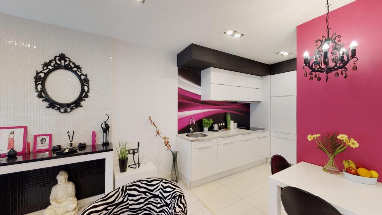 Pink Apartment Rydygiera 2A Tectum Apartments Wrocław Eksteriør billede